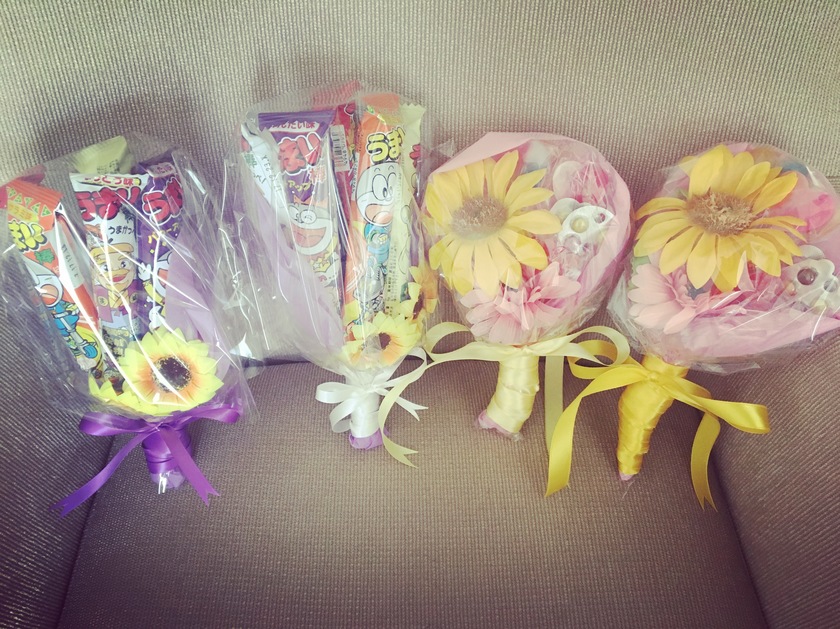 アラサー婚で人気！既婚・独身関係なく皆で楽しめるブーケトスの代わりの演出は？にて紹介している画像