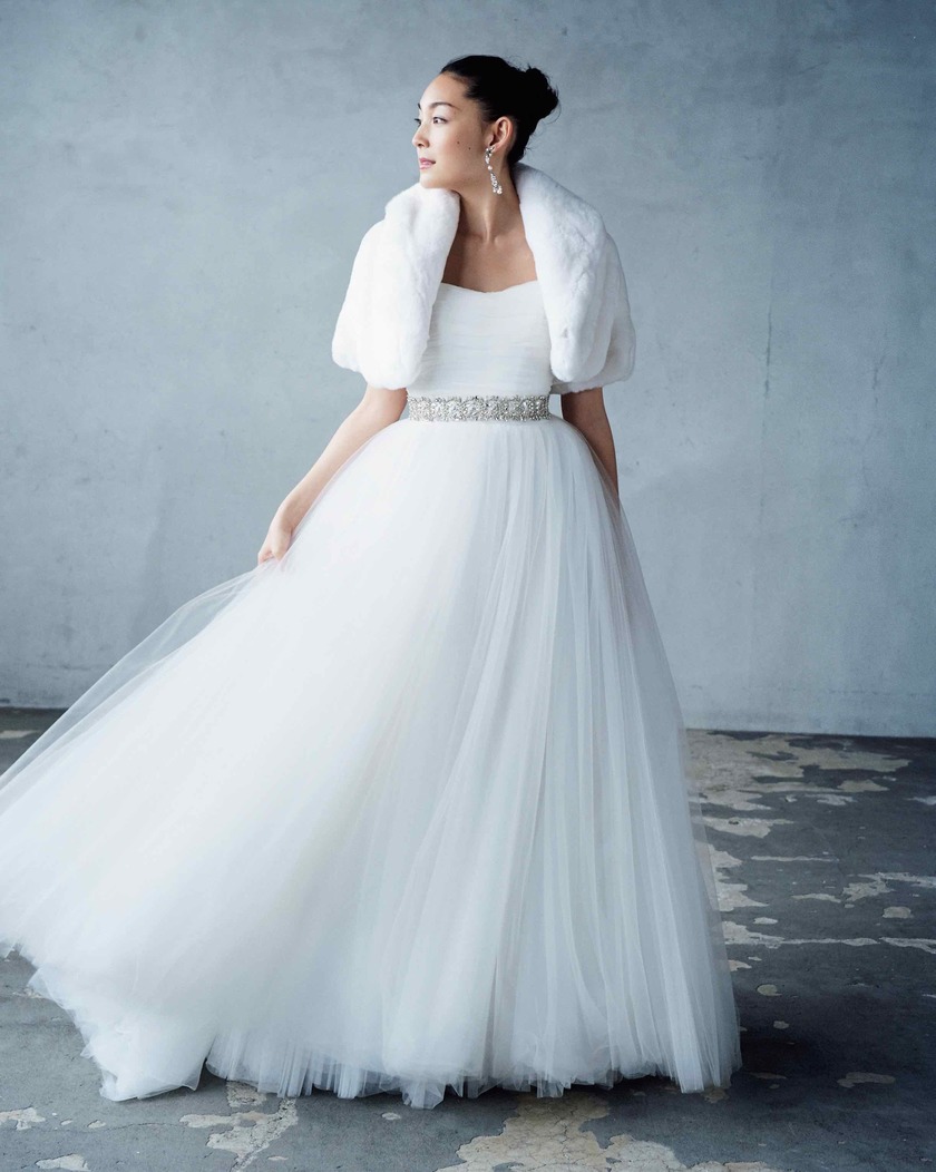 ふわふわスカートにみんな夢中♡花嫁さんに人気の「バレリーナ・ドレス」8選＊にて紹介している画像