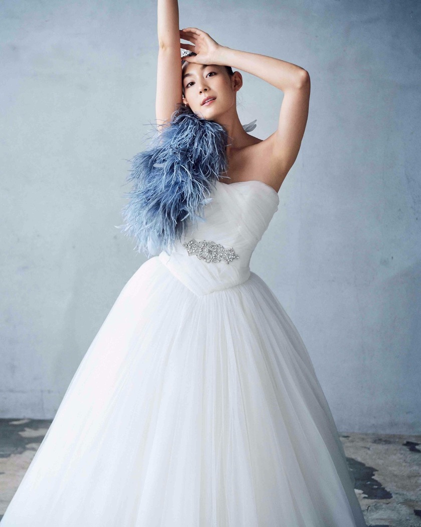 ふわふわスカートにみんな夢中♡花嫁さんに人気の「バレリーナ・ドレス」8選＊にて紹介している画像