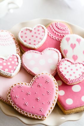 Valentine's Day Treats: Adorable Heart-Shaped Mini Sweets Showcase!にて紹介している画像