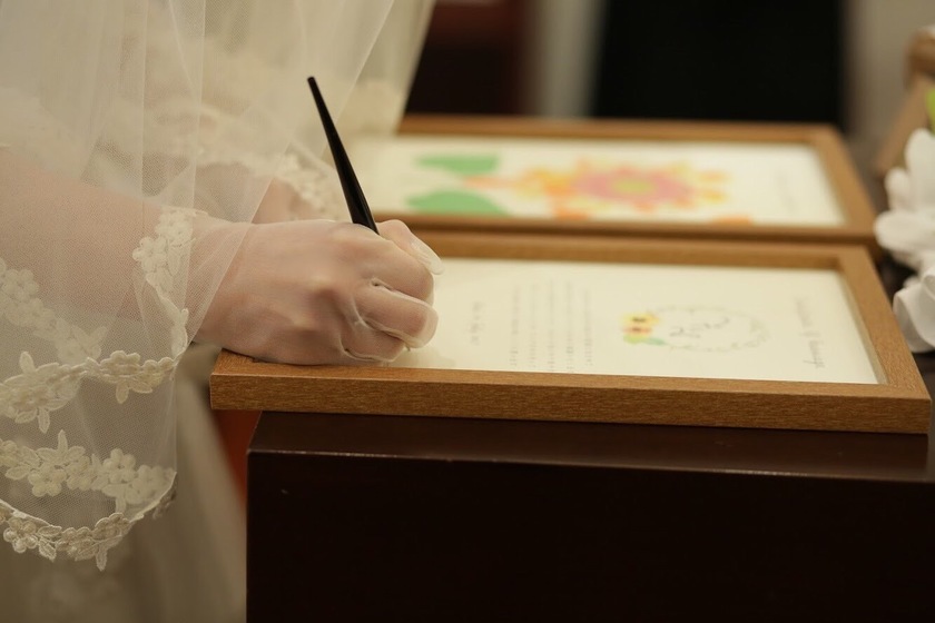 後悔する花嫁さん続出!結婚証明書の字がいつも通り綺麗に書けない理由と解決策*にて紹介している画像