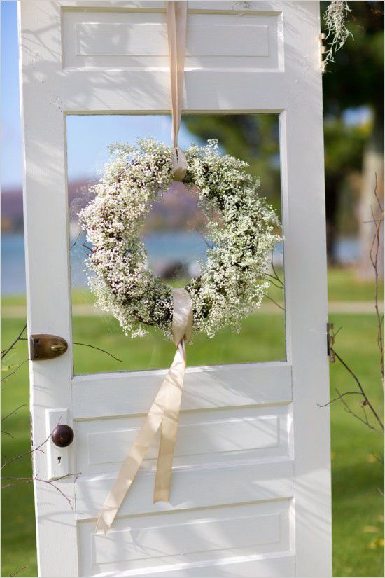 "I Never Knew She Was This Cute! Wedding Ideas Featuring Baby's Breath♡"にて紹介している画像