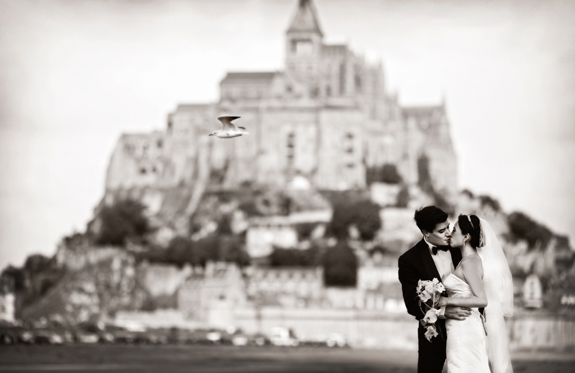 Must-Visit Destinations Before You Die! Touching Wedding Moments in the World's Breathtaking Scenery ♡にて紹介している画像