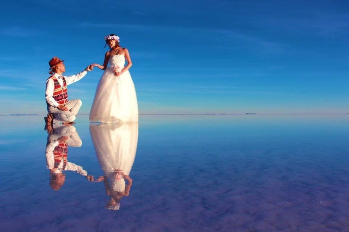 Must-Visit Destinations Before You Die! Touching Wedding Moments in the World's Breathtaking Scenery ♡にて紹介している画像