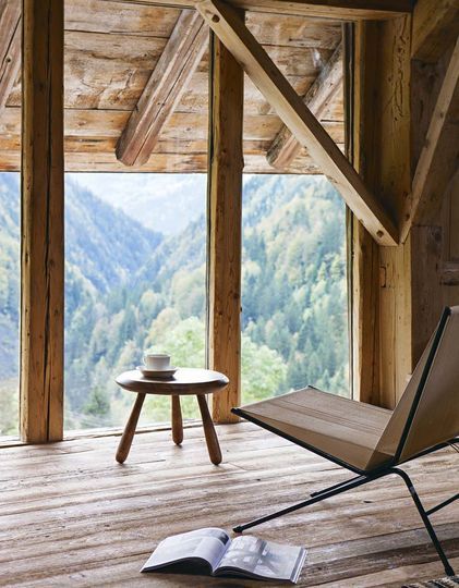 Must-Visit Destinations Before You Die! Touching Wedding Moments in the World's Breathtaking Scenery ♡にて紹介している画像