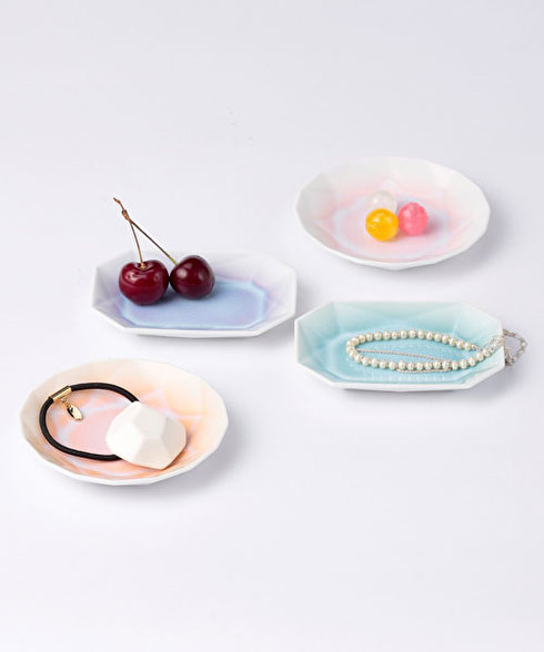 結婚祝いや引き出物に♡キラキラ宝石みたいな『有田ジュエル』の豆皿が可愛すぎ！にて紹介している画像