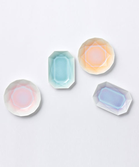 結婚祝いや引き出物に♡キラキラ宝石みたいな『有田ジュエル』の豆皿が可愛すぎ！にて紹介している画像