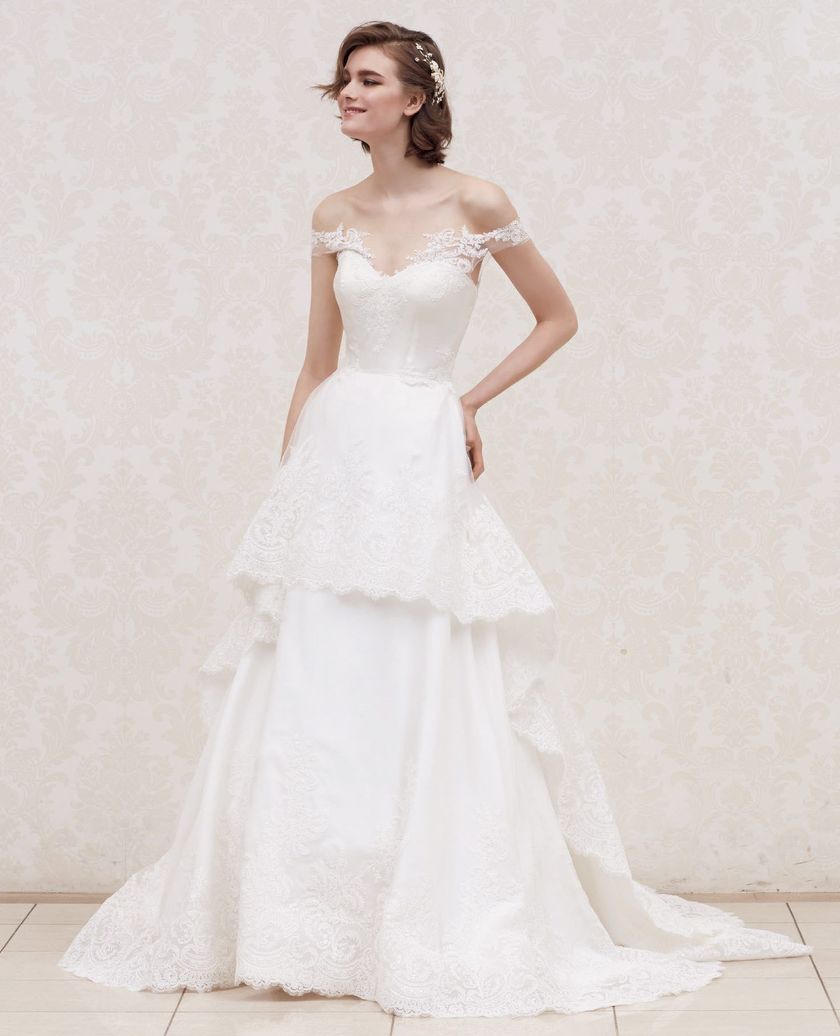 All About Trendy Imported Dresses: 8 Popular Overseas Wedding Dress Brands You Need to Know ♡にて紹介している画像
