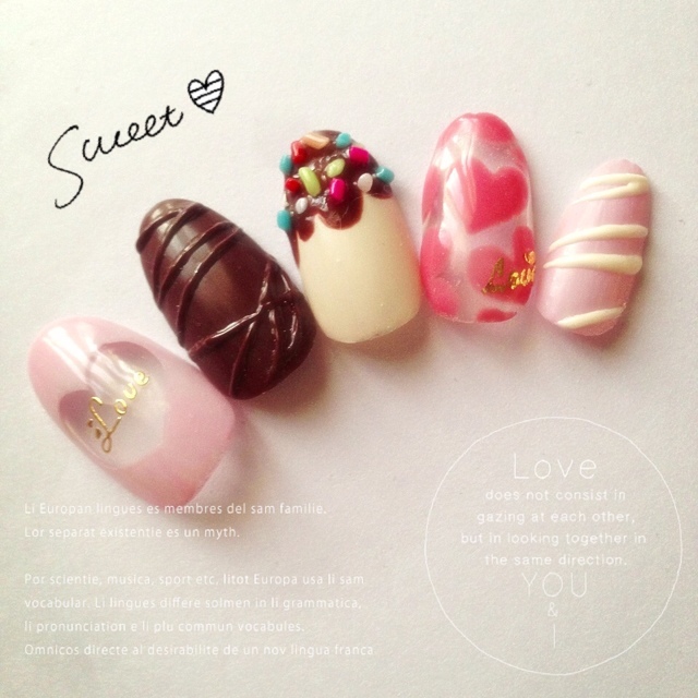 Just Like the Real Thing! This Year’s Valentine's Nails Will Be a GODIVA-Inspired Masterpiece♡にて紹介している画像