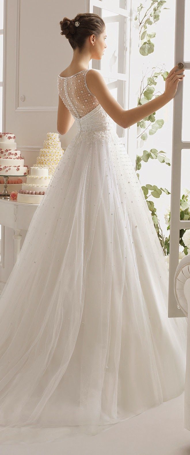 "I Want to Use a Cute, Fun, and Playful Polka Dot Dress with a Veil!"にて紹介している画像