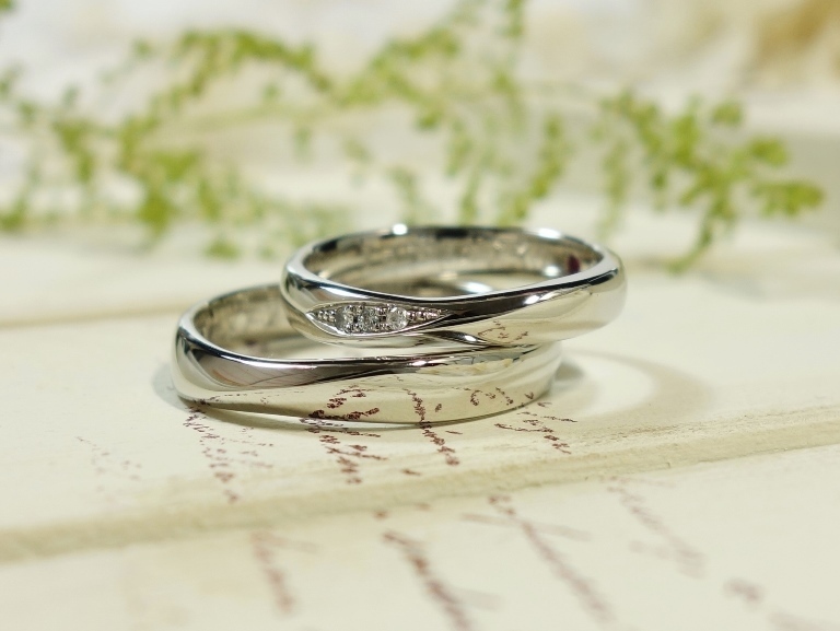 定番はプラチナ、人気なのはピンクゴールド*一生の宝物の〔結婚指輪〕は何色にする?♡にて紹介している画像