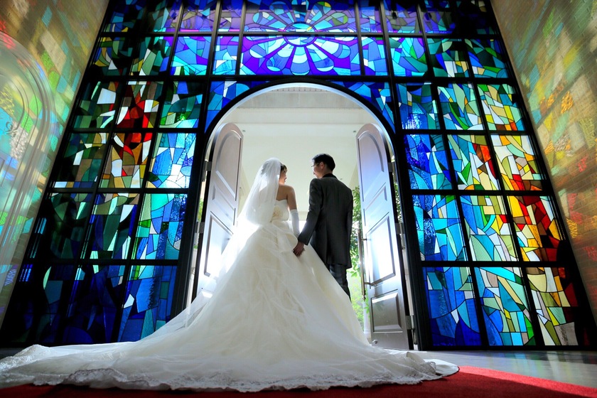 6 Must-Take Classic Shots for Pre-Wedding and Day-of Photoshoots in the Chapel ❤️にて紹介している画像