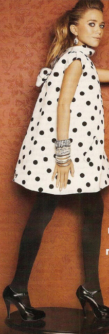 Learn from the Olsen Sisters, Beloved Worldwide! Fashion Tips for Invited Events at 155cm Tall ♡にて紹介している画像