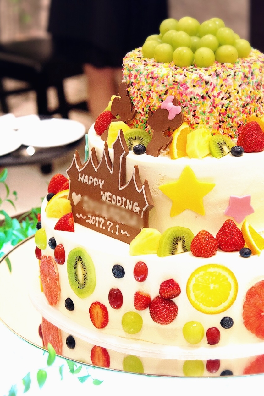 Unique and Bold: 7 Original Wedding Cake Designsにて紹介している画像