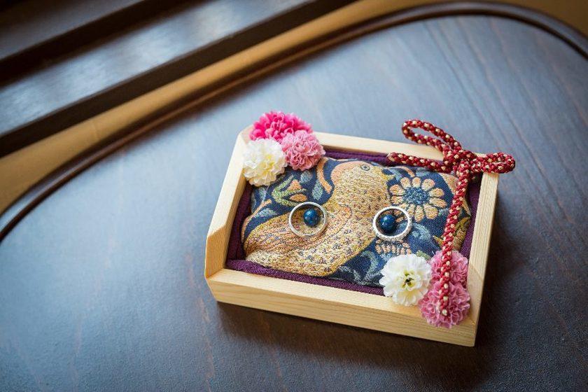 "Quick Delivery: A Collection of Adorably Stylish 'Japanese-Style Ring Pillows' Available on Rakuten"にて紹介している画像
