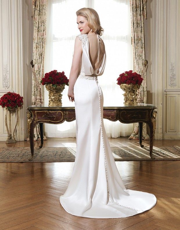 Which Silhouette Do You Prefer? A Catalog of Wedding Dresses by Style ♡にて紹介している画像