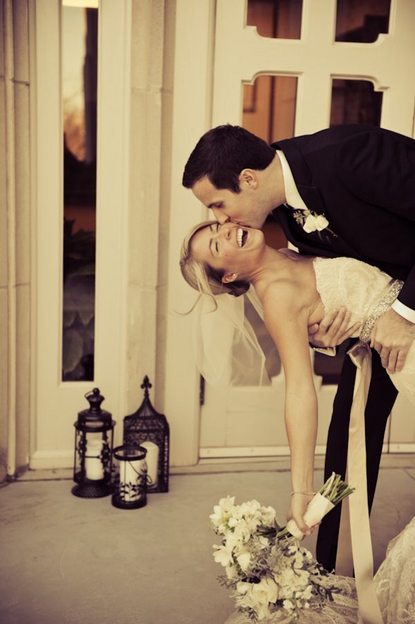 Which Silhouette Do You Prefer? A Catalog of Wedding Dresses by Style ♡にて紹介している画像