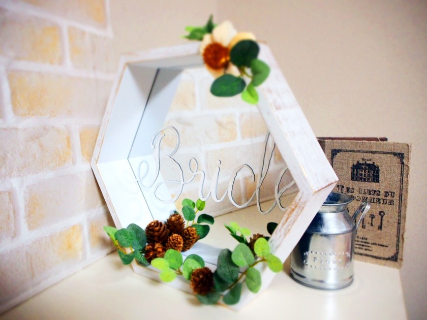 Tired of Classic Designs? A Collection of Stylish and Unique Reception Signs Made Without Frames or Photo Frames! ♡にて紹介している画像