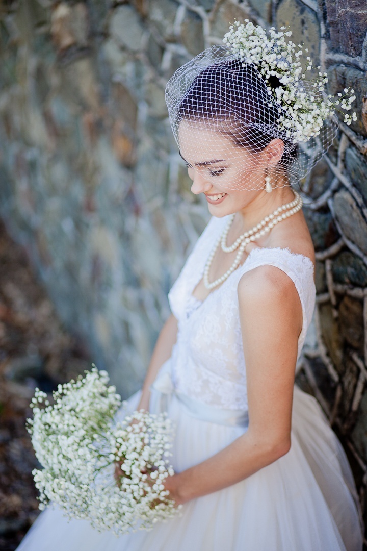 Perfect for Brides♡ Delicate and Cute Baby's Breath Hair Arrangement＊にて紹介している画像