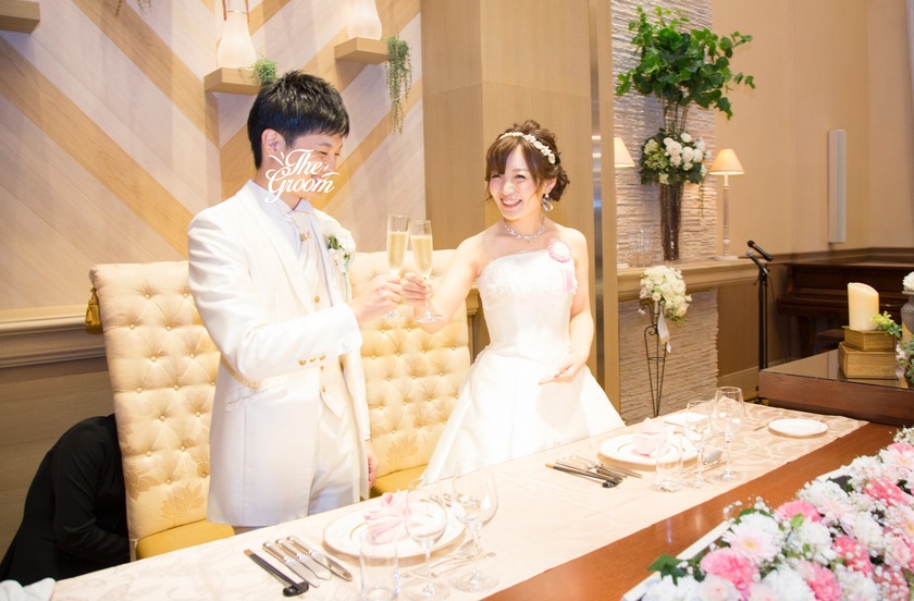 "Don't Want to Have Regrets: A Comprehensive Guide to 'Photo Instructions' for Capturing Every Moment of Your Wedding Ceremony *[Reception Edition]*"にて紹介している画像