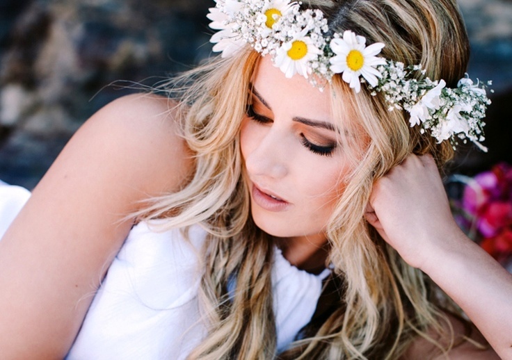 Perfect for Brides♡ Delicate and Cute Baby's Breath Hair Arrangement＊にて紹介している画像
