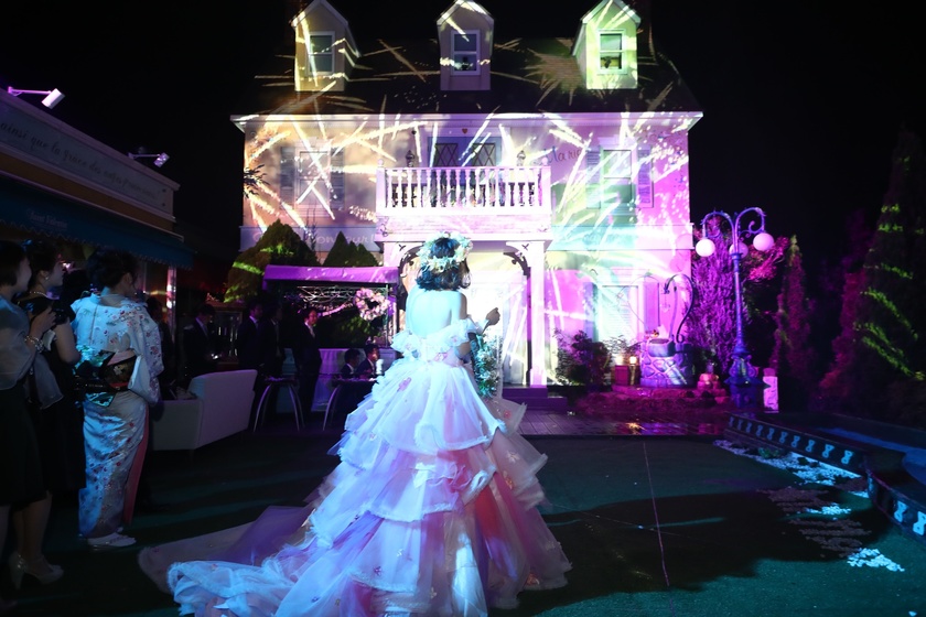 Too Cute! 10 Essential Disney Items to Create Your Dream Wedding in the Magical Kingdom ♩にて紹介している画像