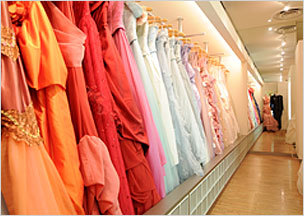 Choose Shoe Colors Like Choosing Dress Colors: Adorable Colored Shoes♡にて紹介している画像