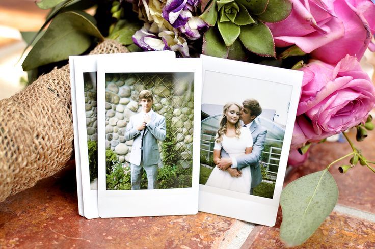 "Embrace Warmth: Capture Wedding Memories with a Retro Cute Instant Camera!"にて紹介している画像