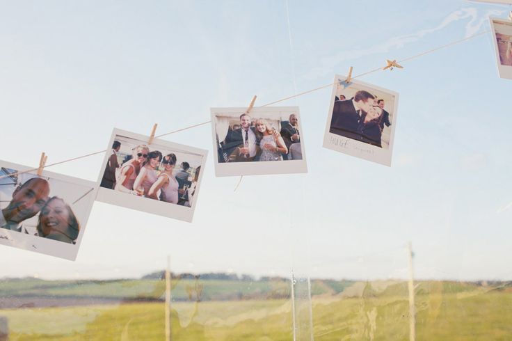 "Embrace Warmth: Capture Wedding Memories with a Retro Cute Instant Camera!"にて紹介している画像