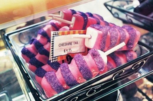 まるでアリスのお茶会♡食べられるティーポットケーキにみんなびっくり！にて紹介している画像