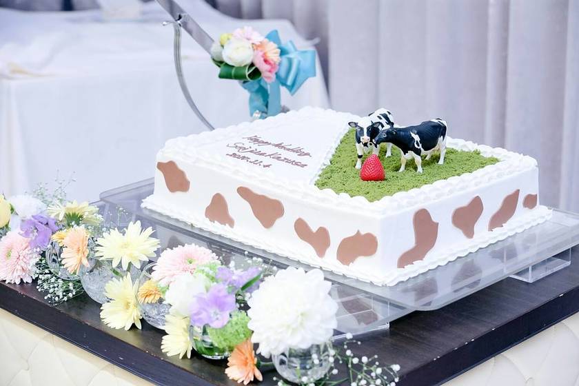 Unique and Bold: 7 Original Wedding Cake Designsにて紹介している画像