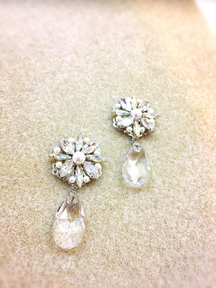 Attention Budget-Conscious Brides! 8 Creative Ways to Save on Wedding Costs Without Breaking the Bank*にて紹介している画像