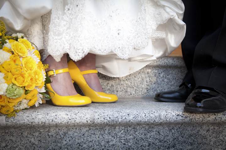 Choose Shoe Colors Like Choosing Dress Colors: Adorable Colored Shoes♡にて紹介している画像