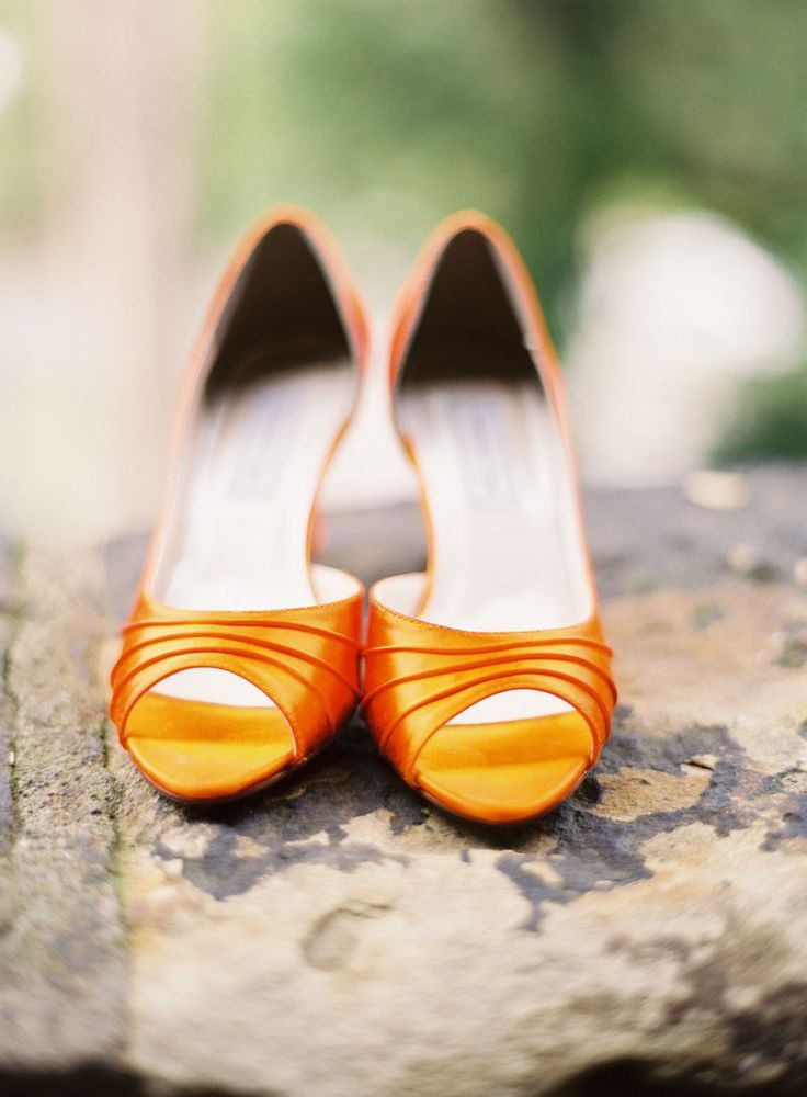 Choose Shoe Colors Like Choosing Dress Colors: Adorable Colored Shoes♡にて紹介している画像