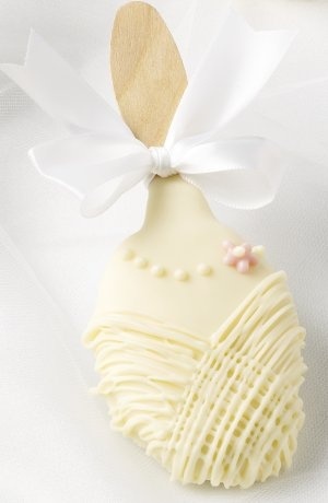 ホットミルクに幸せ溶かそう♡スプーンでチョコをちょこっとおすそわけ+°にて紹介している画像