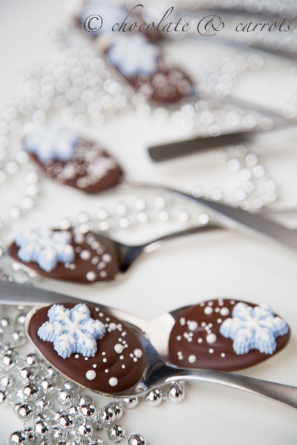 ホットミルクに幸せ溶かそう♡スプーンでチョコをちょこっとおすそわけ+°にて紹介している画像