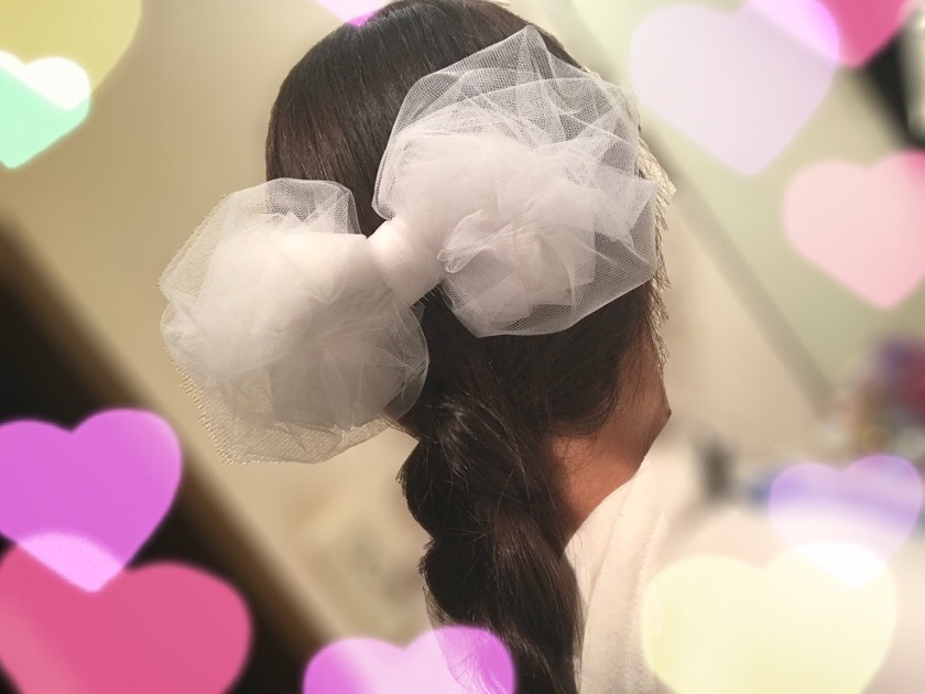 Adorably Perfect from Every Angle! ♡ A Special Feature on Hair Arrangements with Tulle Ribbons by Experienced Brides *にて紹介している画像