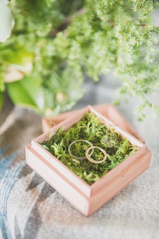 Handmade Enthusiasts Take Note: Popular and Classic Designs for DIY Ring Pillows! ♡にて紹介している画像