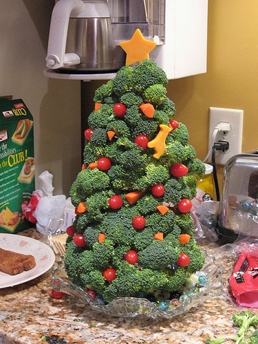 Perfect Christmas Season: A Collection of Tree-Shaped Food Ideas♡にて紹介している画像