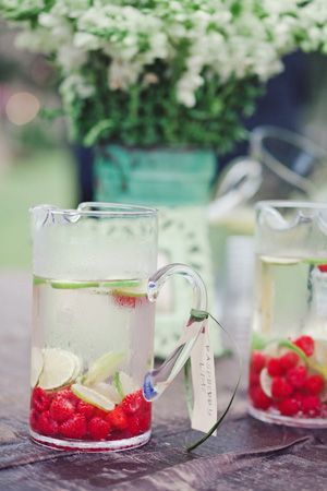 話題のデトックスウォーター*海外ではおもてなしドリンクとしても流行中♡にて紹介している画像