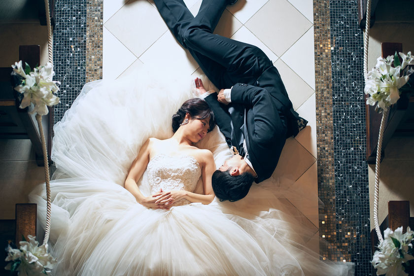 6 Must-Take Classic Shots for Pre-Wedding and Day-of Photoshoots in the Chapel ❤️にて紹介している画像