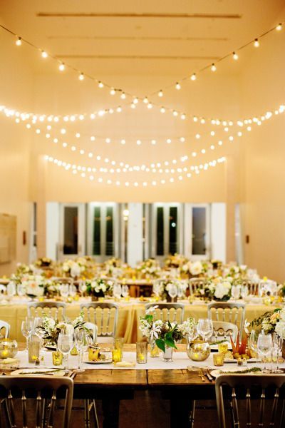 "Wedding in the Light: Sparkling and Stunning Lighting Decorations for Popular Venue Productions"にて紹介している画像