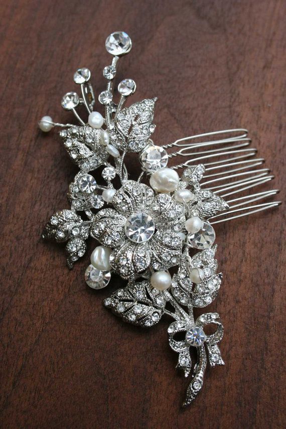 Eternal Loved Hair: Timeless and Elegant Simple Updos are Truly the Most Adorable! ♡にて紹介している画像