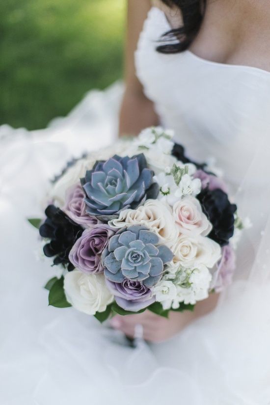 『幸福の印』虹から選ぶブーケの種類＊パステルカラーは何色がお好き？にて紹介している画像