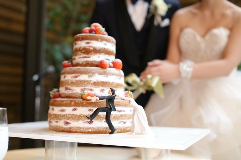 手作りケーキ界隈で流行中♡ネイキッドケーキは《生クリームを丸く絞る》のが可愛い！にて紹介している画像