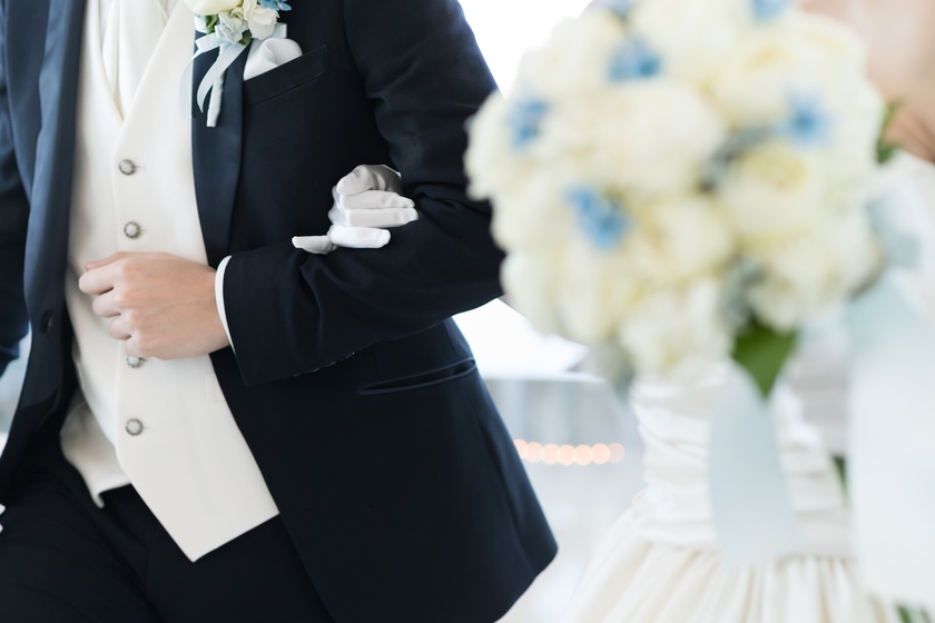 かっこ良く見せる為に！挙式・披露宴で〔新郎〕が気にするべき振る舞い・仕草のポイントまとめ♡にて紹介している画像