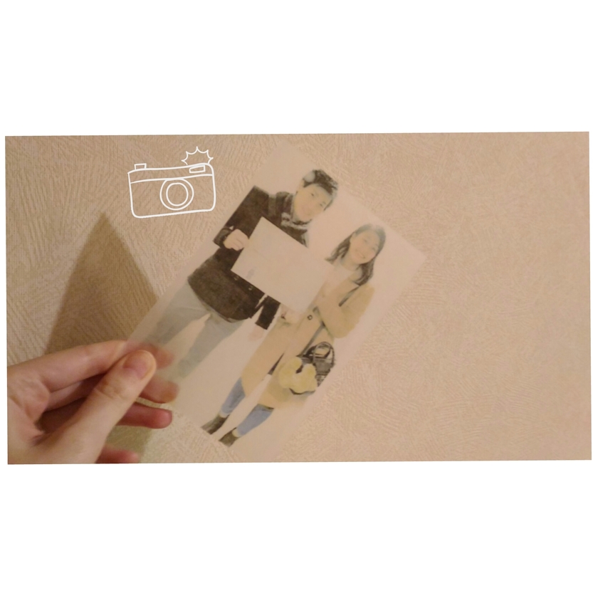 DIYも簡単♩リングケースの中に新郎新婦のプラバンを入れるアイデアが可愛い♡にて紹介している画像