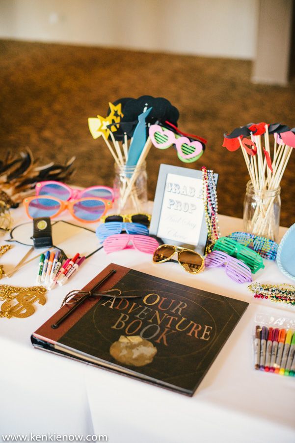 Transformations for Brides and Guests with Fun Props ♡ Which Character Do You Want to Be?にて紹介している画像