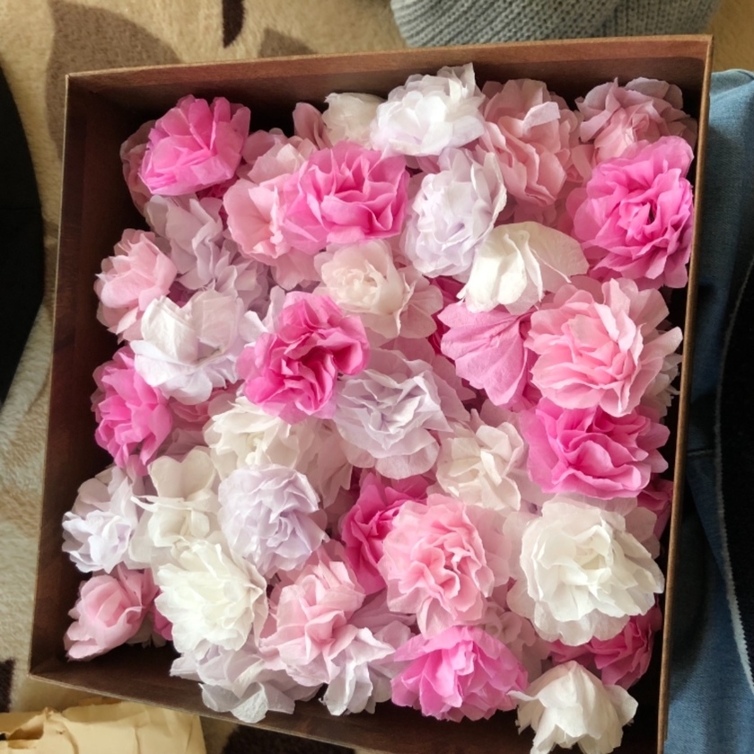 結婚式DIYの定番！〔ペパナプフラワー〕でDIYしたいアイテム総まとめにて紹介している画像