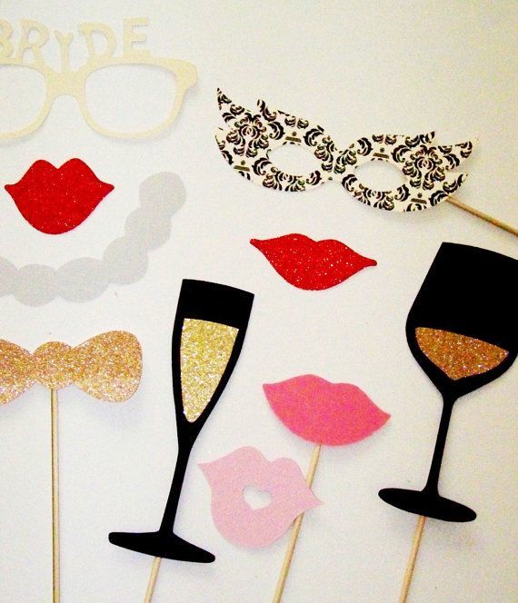 Transformations for Brides and Guests with Fun Props ♡ Which Character Do You Want to Be?にて紹介している画像